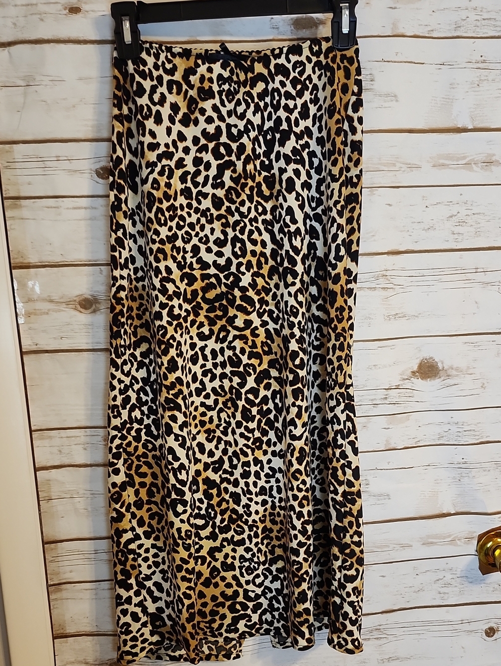 Japna Leopard Print Skirt in Taupe and Black Size Small - Like New